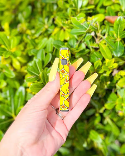Product image 510 Vape Battery 900mah Long Battery Life and Adjustable Voltage with Charger Included  Yellow 1